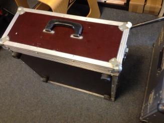 Koffer Rack - 19" Rack - 4 HE Double Door, mit Koffergriff, gebraucht 